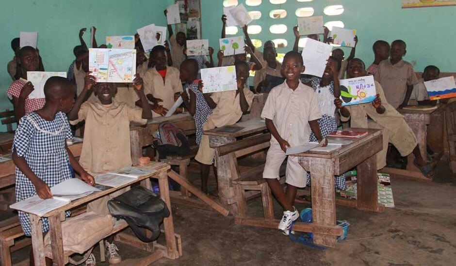 Halvdelen til skoleprojektet i Afrika og halvdelen til en ny legekrog?